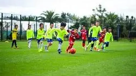 火箭队首发阵容豪华升级！三中锋双大前集结，直击湖人内线短板