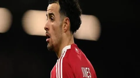 “常昊在北京围棋新人王赛中谈棋手底线意识 2025-03-10”